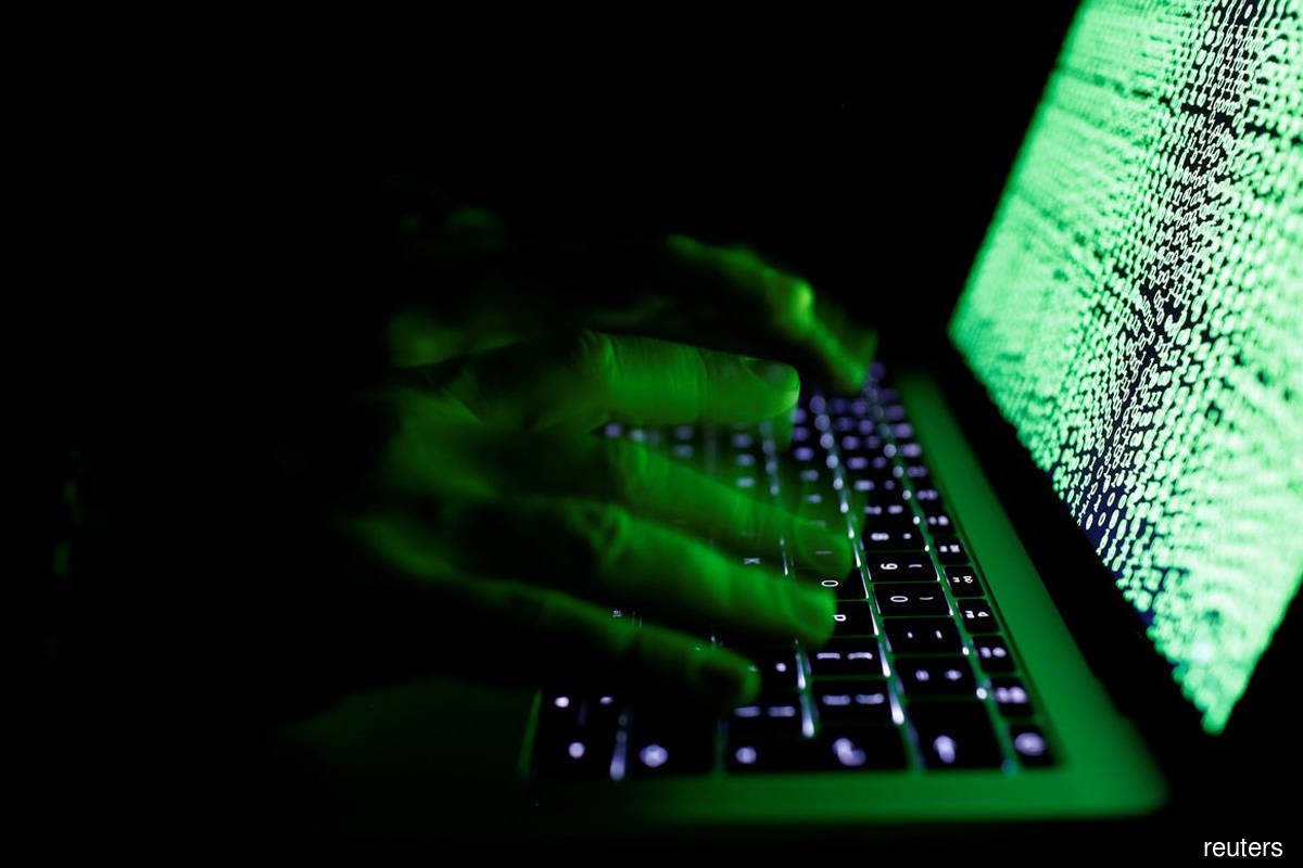 Mysterious cyberattack shutters UK Guardian's office — report